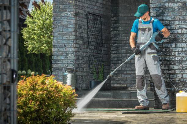 Best Sign and Awning Cleaning  in Lla Lla East, WA